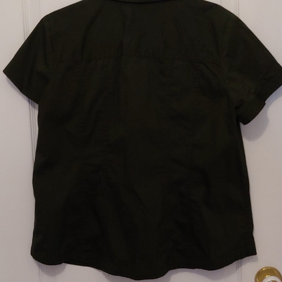 Safari-style Khaki dark green short sleeved blouse - Picture 4 of 5